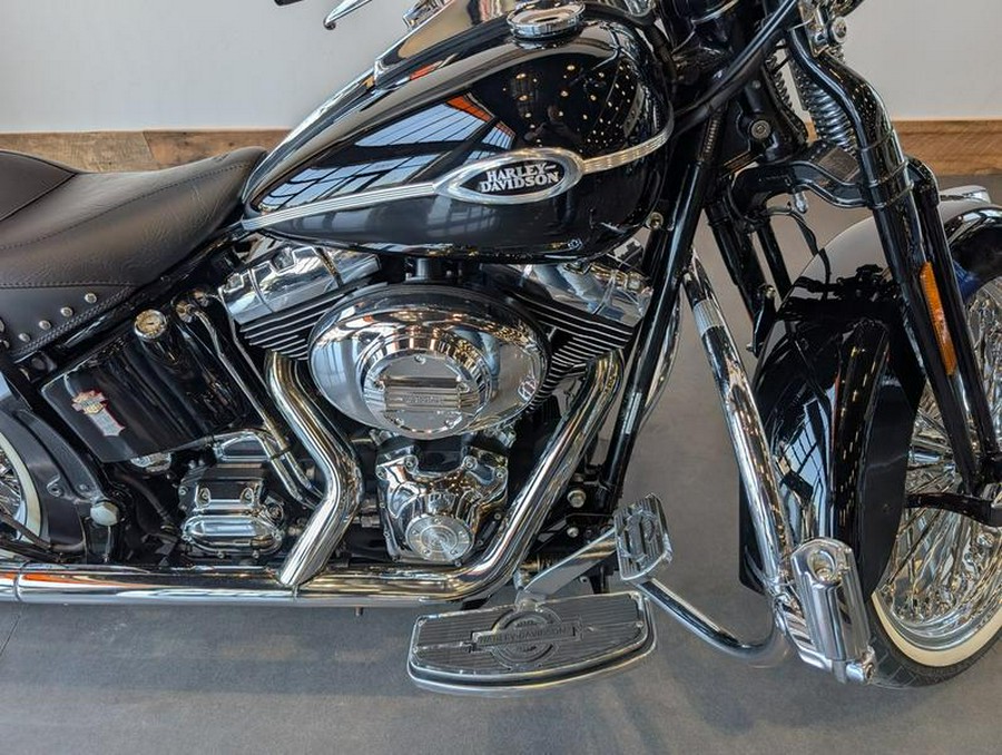 2005 Harley-Davidson® FLSTSC - Softail Springer Classic