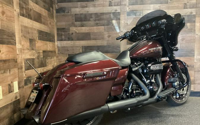 2018 Harley-Davidson Street Glide Special Twisted Cherry FLHXS