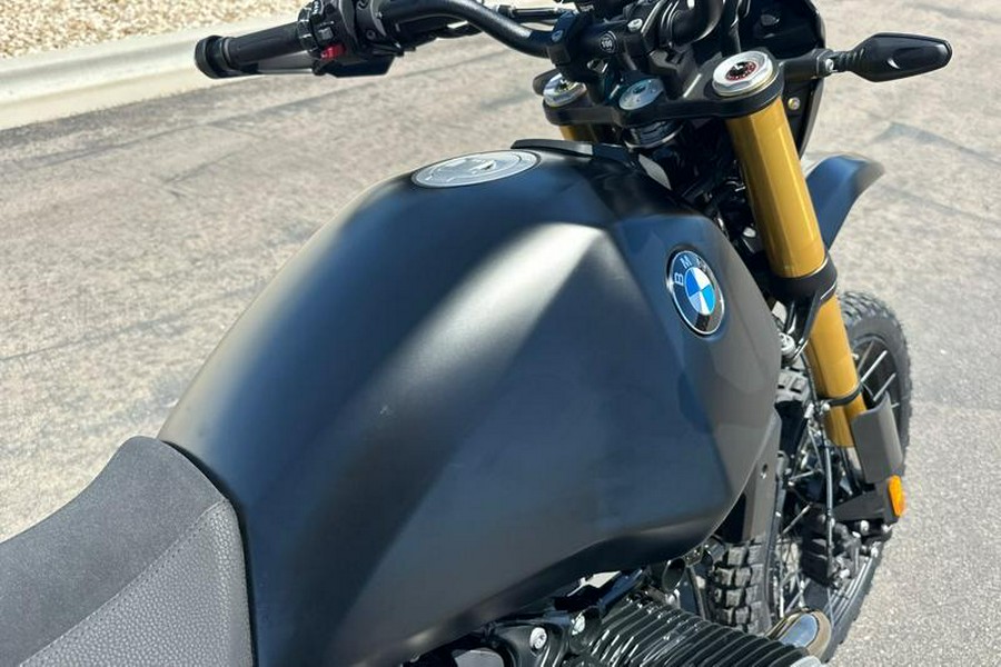 2026 BMW R12