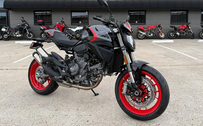 2027 Ducati MONSTER