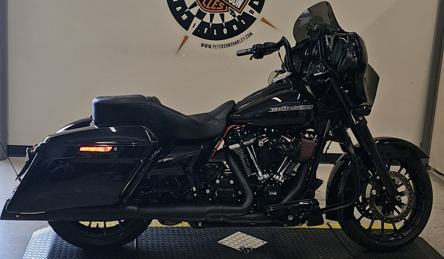 2018 Harley-Davidson® Street Glide® Special