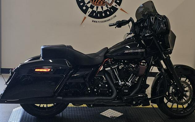 2018 Harley-Davidson® Street Glide® Special #N/A