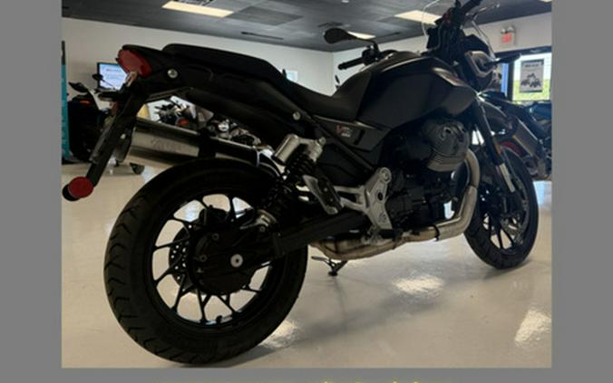 2025 MOTO GUZZI V85 Strada