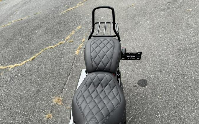 2021 Harley-Davidson® FLSL - Softail Slim®