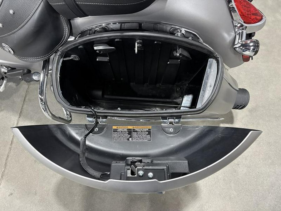 2016 Indian Motorcycle® Chieftain® Silver Smoke