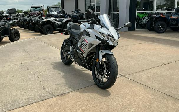2026 Kawasaki Ninja® 650 ABS