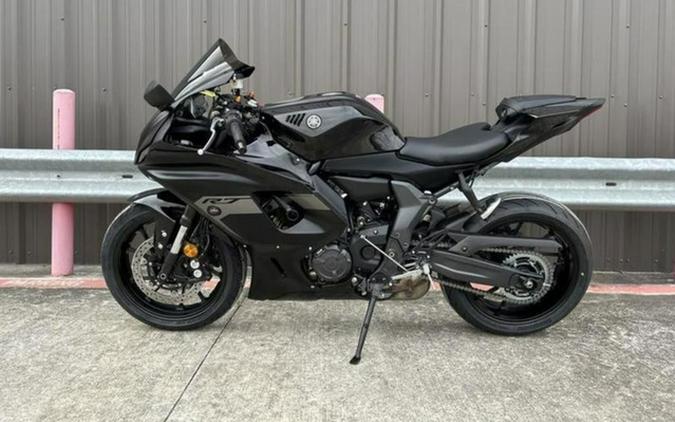2025 Yamaha YZF-R7