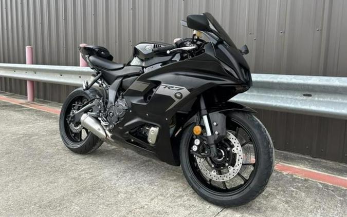 2025 Yamaha YZF-R7