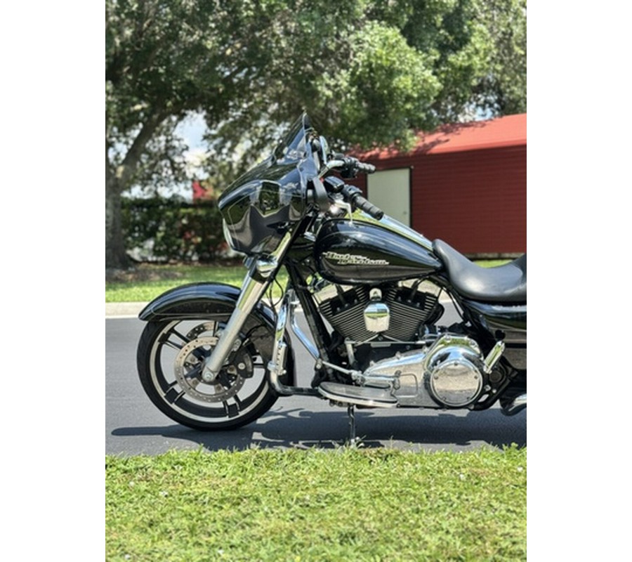 2015 Harley-Davidson FLHXS - Street Glide Special