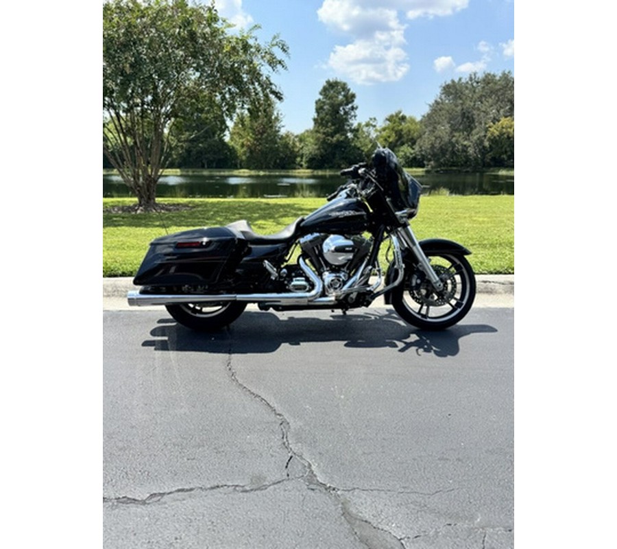 2015 Harley-Davidson FLHXS - Street Glide Special