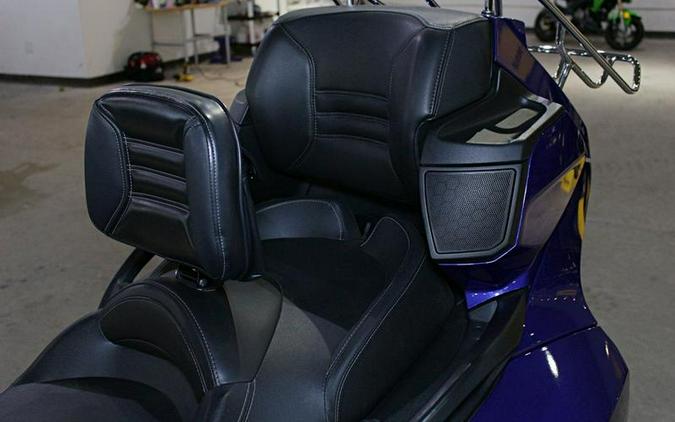 2012 Can-Am® Spyder Roadster RT-S