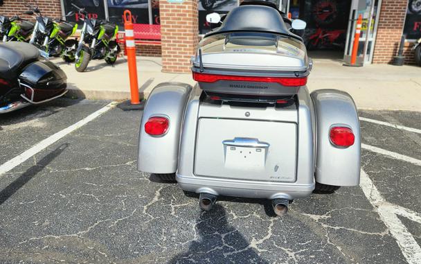 2016 HARLEY-DAVIDSON FLHTCUTG - F855808