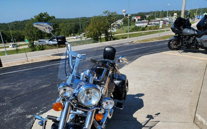 2016 HARLEY-DAVIDSON FLSTC HERITAGE SOFTAIL CLASSIC