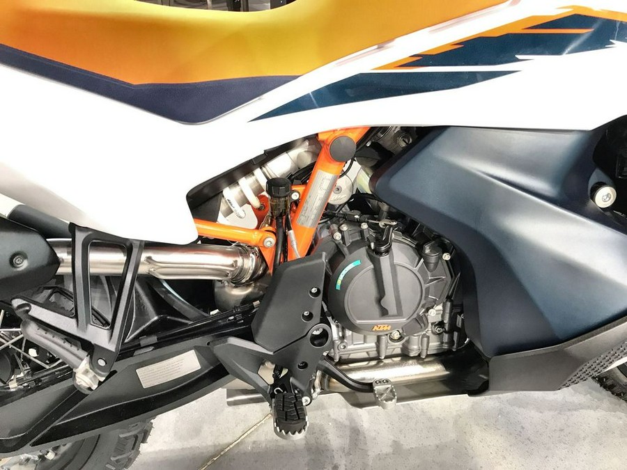 2025 KTM 890 Adventure R