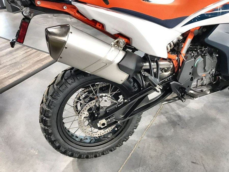 2025 KTM 890 Adventure R