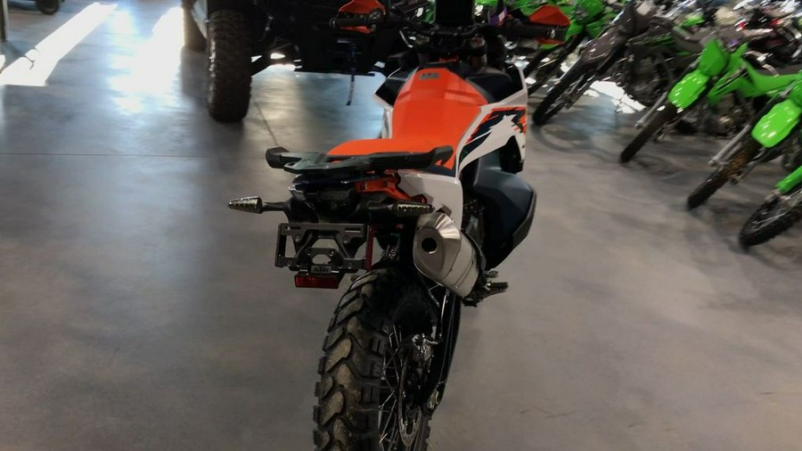 2025 KTM 890 Adventure R
