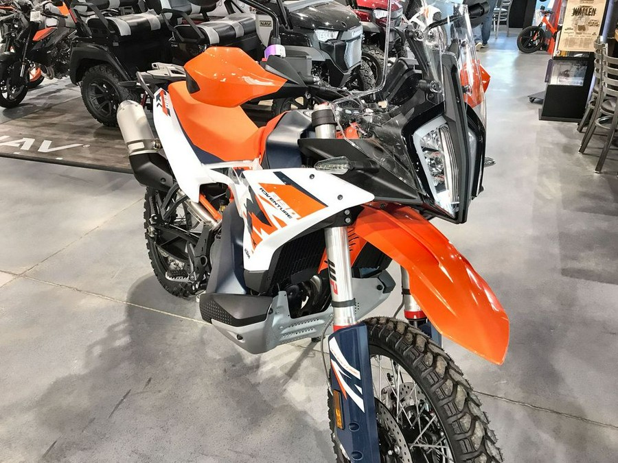 2025 KTM 890 Adventure R