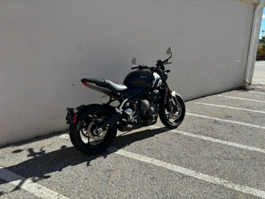 2024 Triumph Trident 660