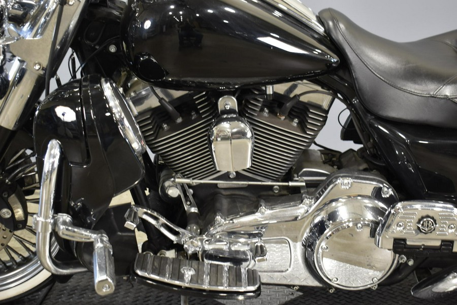 2010 Harley-Davidson Road King Classic black