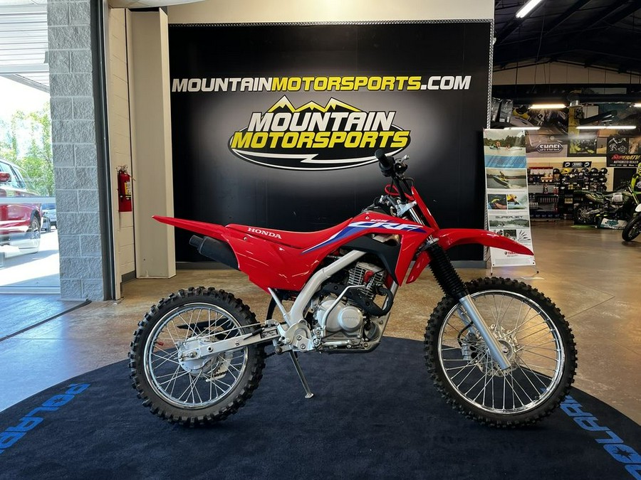 2022 Honda® CRF125F Big Wheel