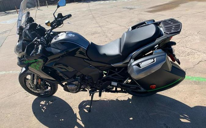 2023 Kawasaki Versys® 1000 SE LT+