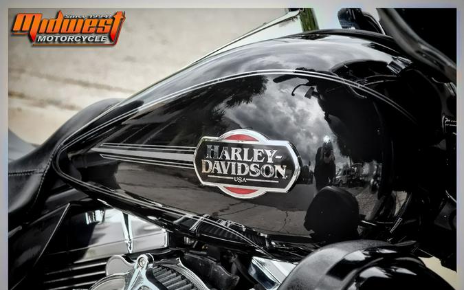 2012 Harley-Davidson® ELECTRA GLIDE ULTRA CLASSIC