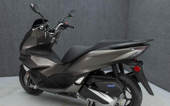 2023 HONDA PCX150 ABS