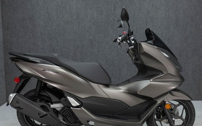 2023 HONDA PCX150 ABS