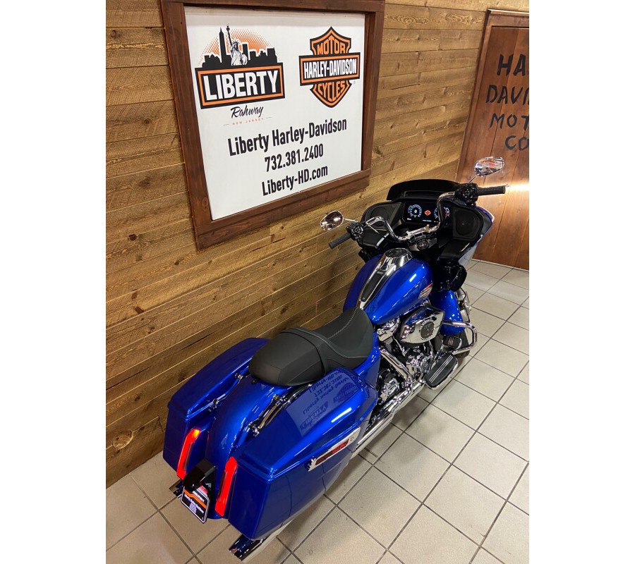 2024 Harley-Davidson® Road Glide™ Blue Burst FLTRX