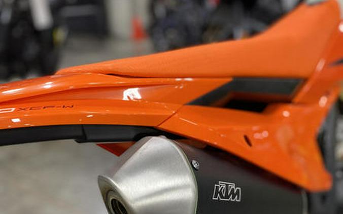 2025 KTM 450 XCF-W