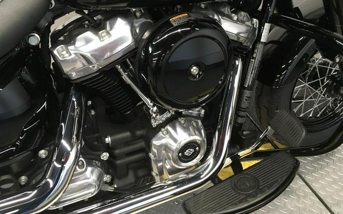 2018 Harley-Davidson® FLSL - Softail® Softail Slim®