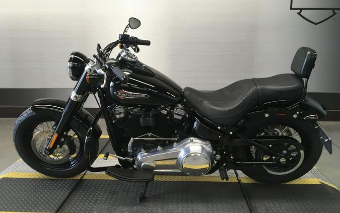2018 Harley-Davidson® FLSL - Softail® Softail Slim®