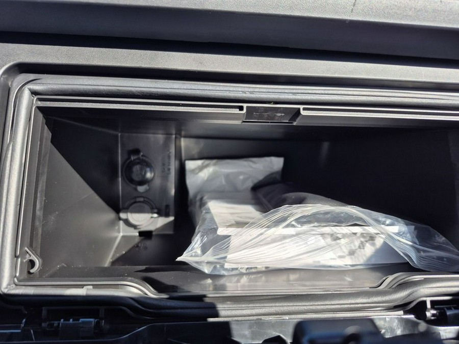 2026 Can-Am® Defender MAX Limited HD11 Desert Tan & Carbon Black