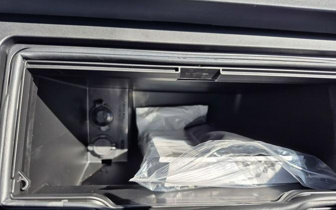 2026 Can-Am® Defender MAX Limited HD11 Desert Tan & Carbon Black