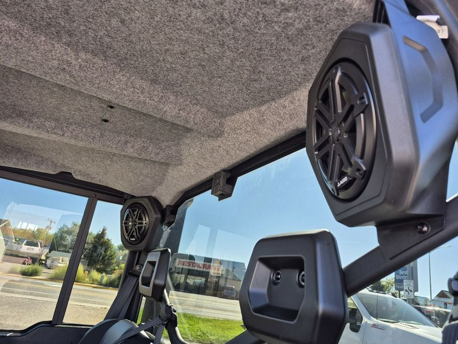 2026 Can-Am® Defender MAX Limited HD11 Desert Tan & Carbon Black