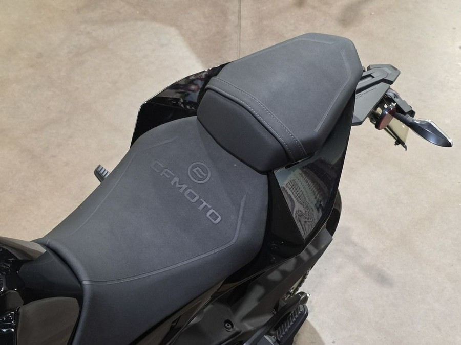 2022 CFMOTO 650 NK