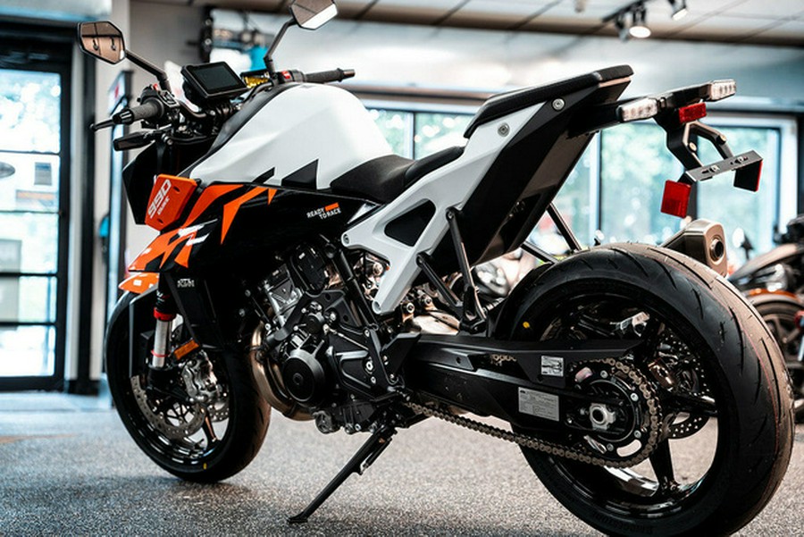 2027 KTM Duke 990