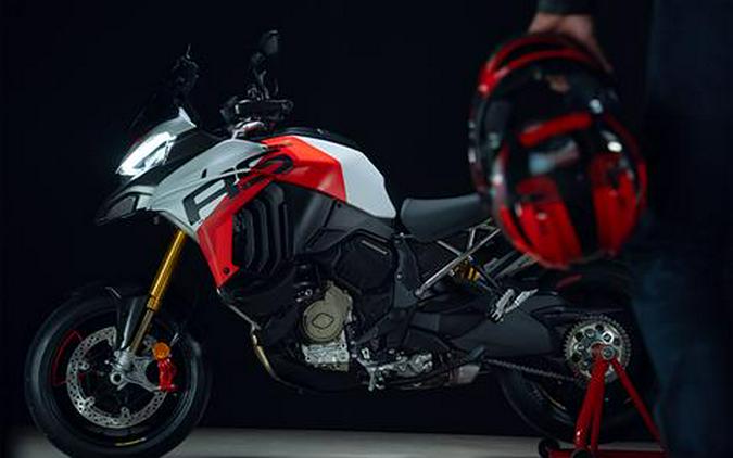 2024 Ducati Multistrada V4 RS