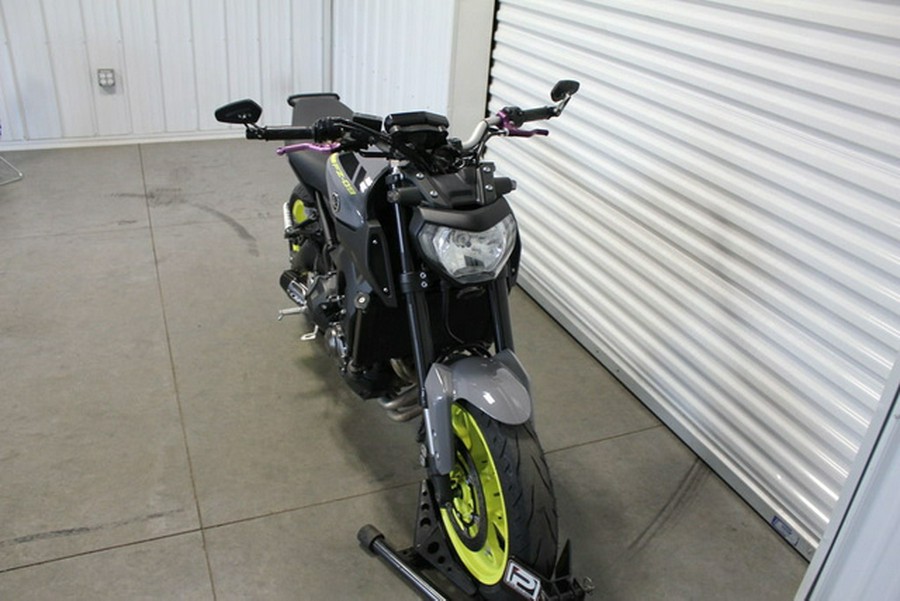 2016 Yamaha FZ-09 09