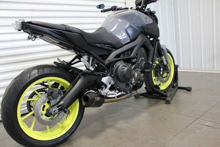 2016 Yamaha FZ-09 09