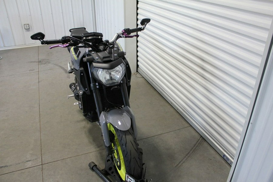 2016 Yamaha FZ-09 09