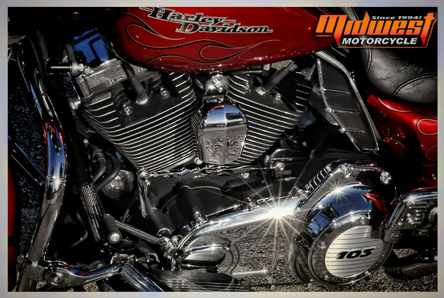 2013 Harley-Davidson® STREET GLIDE