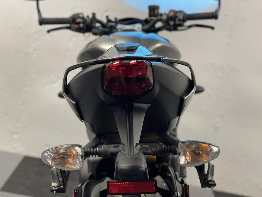 2020 Triumph Street Triple RS Silver Ice