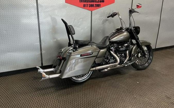 2017 Harley-Davidson Road Glide Special