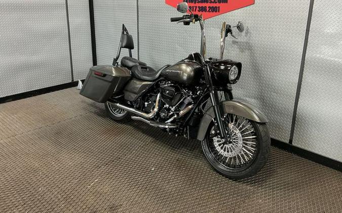 2017 Harley-Davidson Road Glide Special