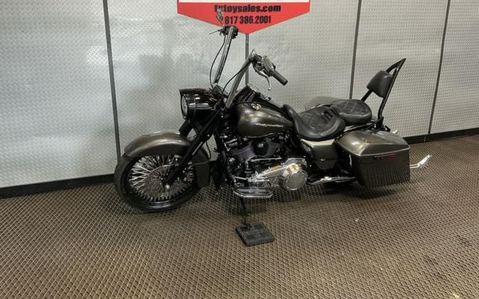2017 Harley-Davidson Road Glide Special