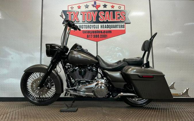 2017 Harley-Davidson Road Glide Special