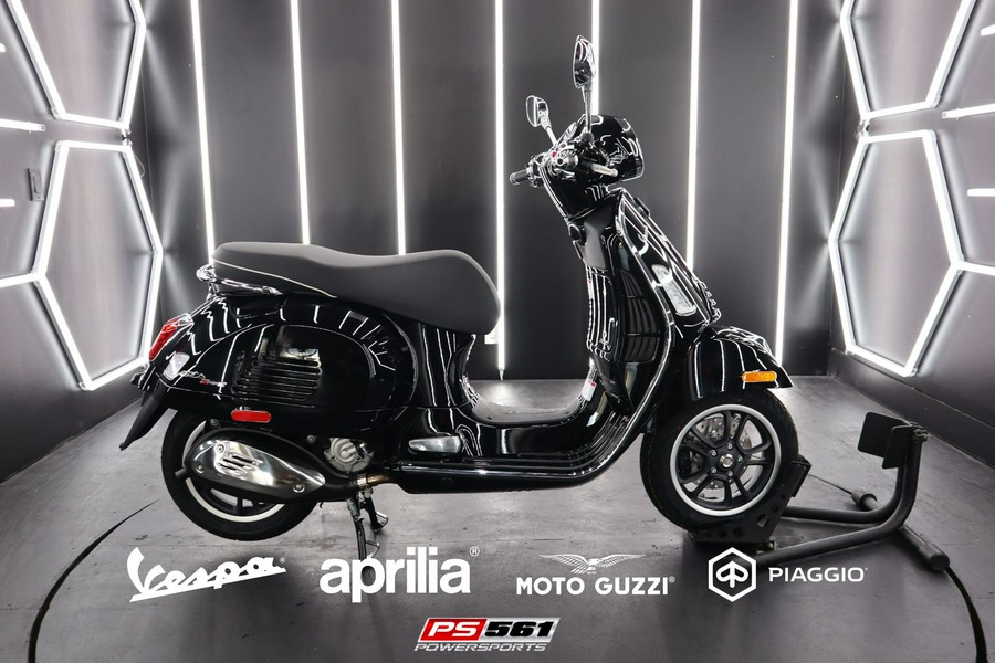 2023 Vespa GTS Super 300