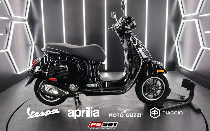 2023 Vespa GTS Super 300