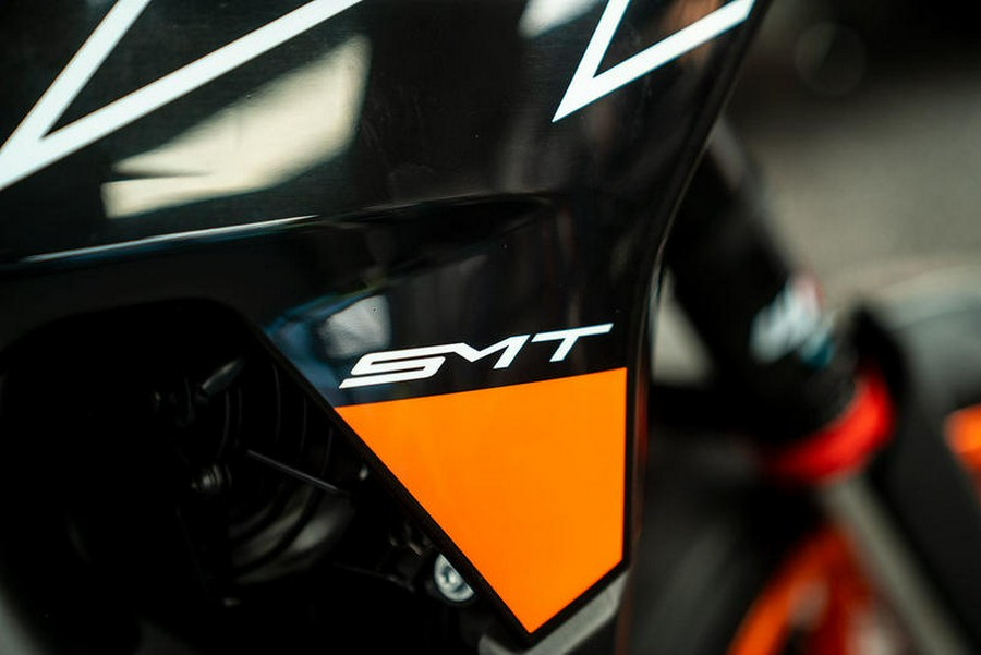 2024 KTM 890 SMT